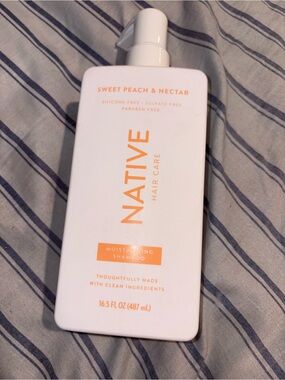 Native Sweet Peach & Nectar Shampoo NWT